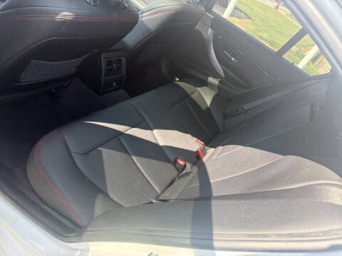 2017 BMW 3 Series 330i