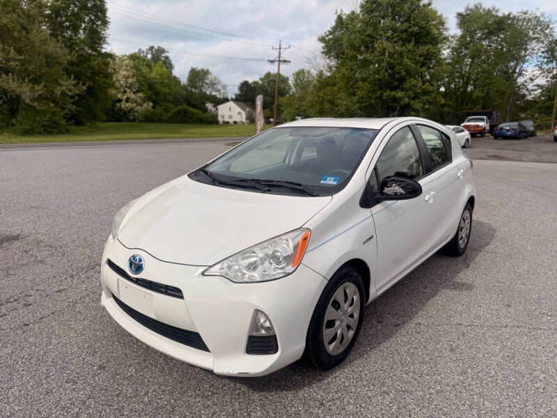 2013 Toyota Prius c Two