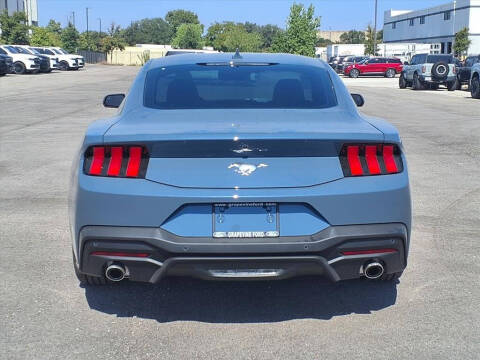 2025 Ford Mustang EcoBoost