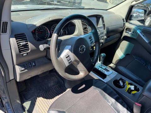 2012 Nissan Pathfinder Silver Edition