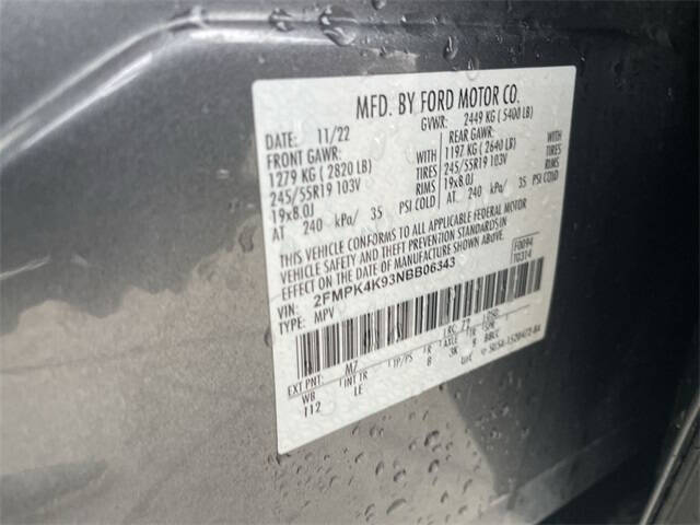 2022 Ford Edge Titanium