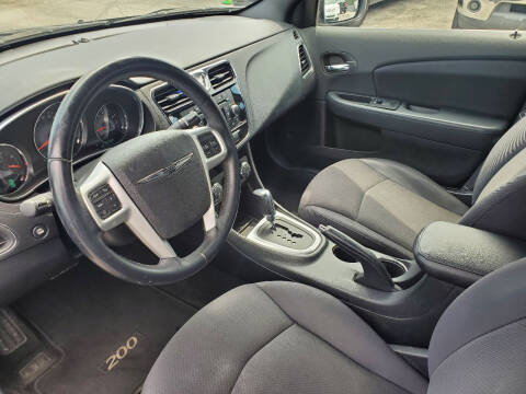 2014 Chrysler 200 Touring