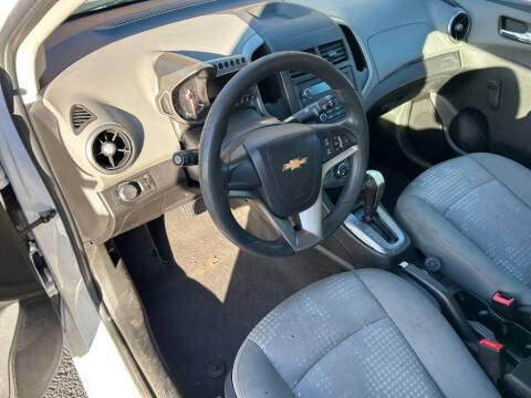 2014 Chevrolet Sonic LS Auto