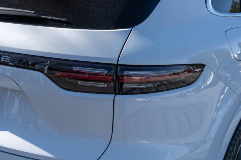 2023 Porsche Cayenne S