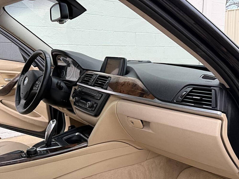 2013 BMW 3 Series 328i