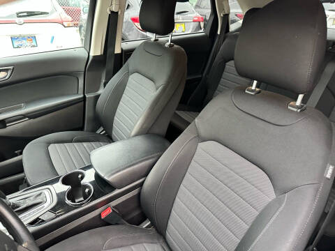 2018 Ford Edge SE