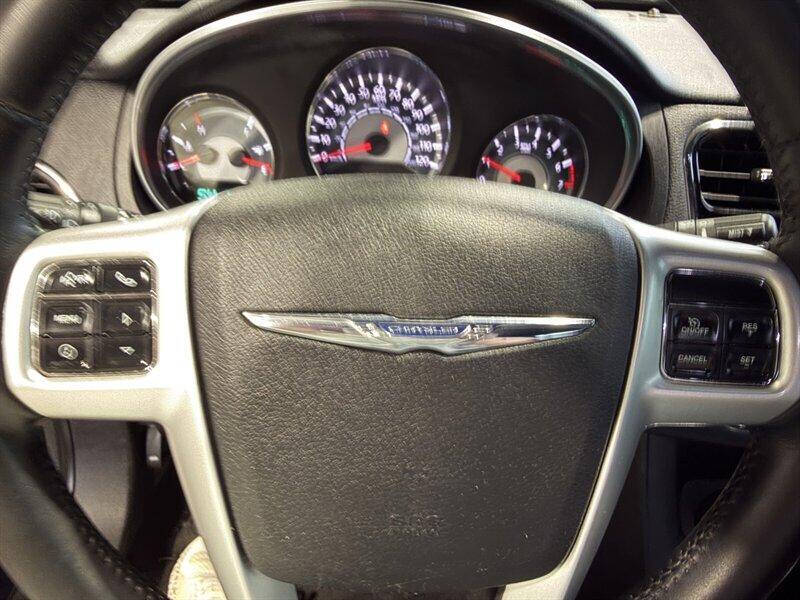 2011 Chrysler 200 Limited