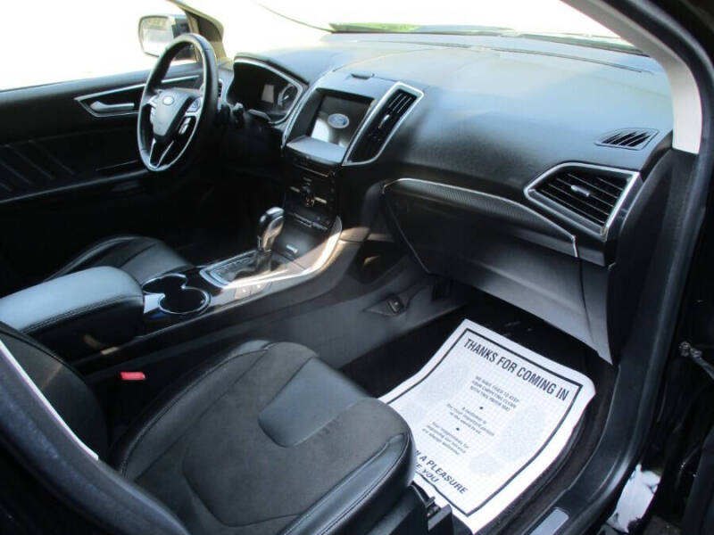 2016 Ford Edge Sport