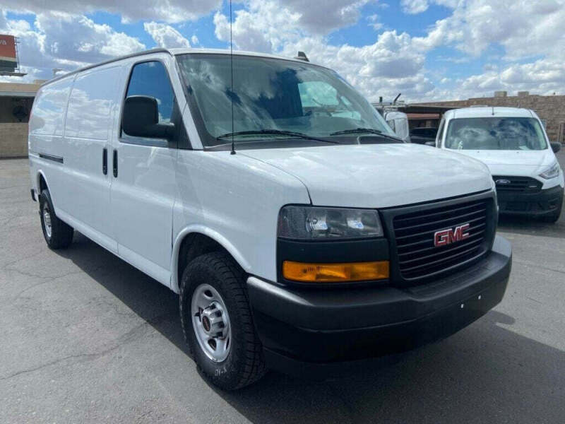 2023 GMC Savana 2500