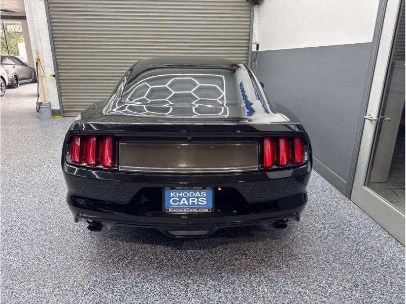 2016 Ford Mustang V6