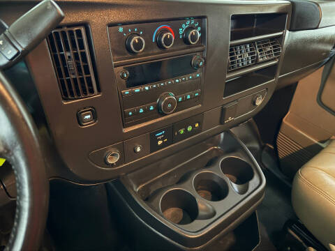 2017 Chevrolet Express 2500