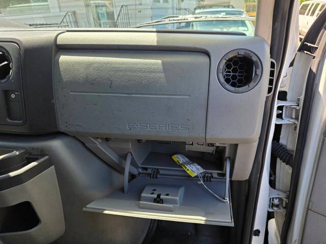 2012 Ford E-Series E-150