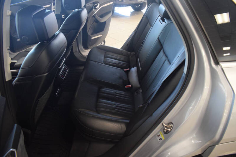 2019 Audi e-tron quattro Prestige