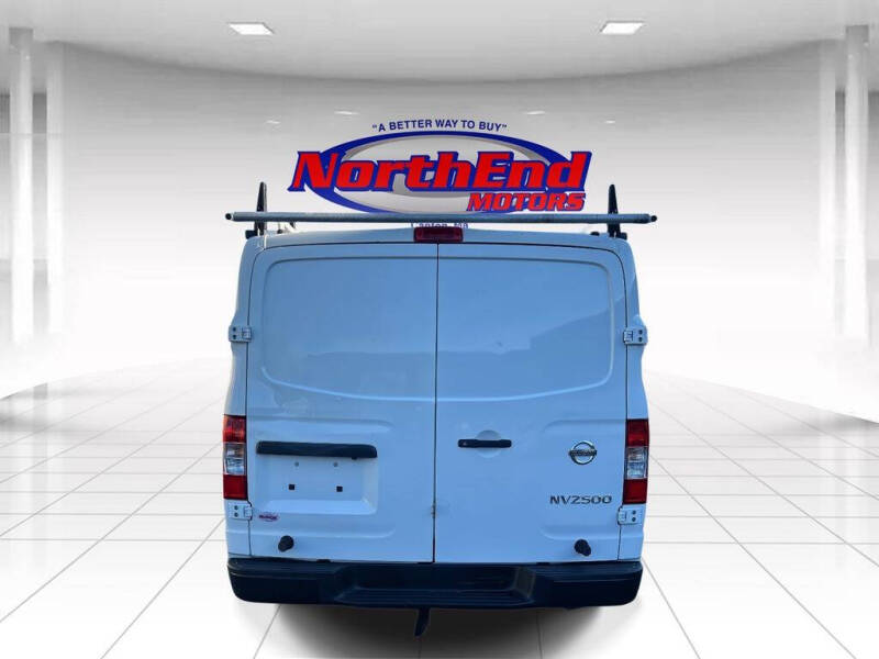 2021 Nissan NV