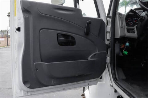 2019 International DuraStar 4300