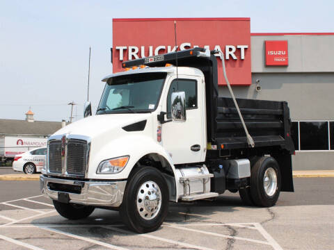 2025 Kenworth T280