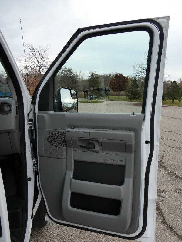 2013 Ford E-Series E-150