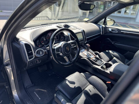 2016 Porsche Cayenne