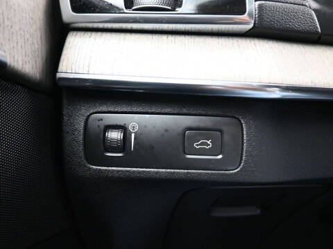 2021 Volvo XC90 T6 Inscription 6-Passenger