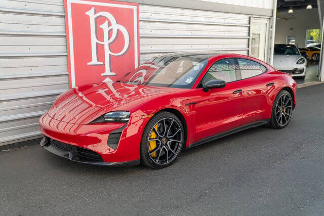 2022 Porsche Taycan 46