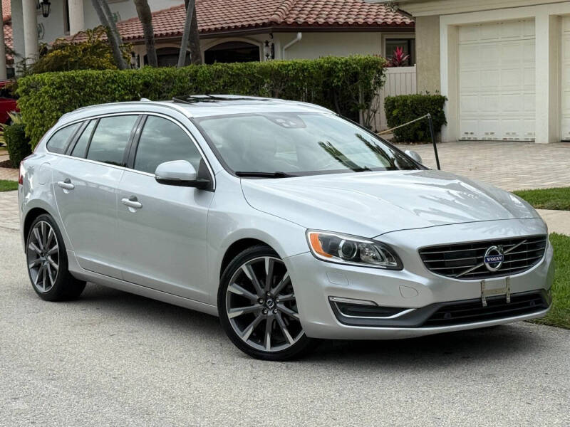 2015 Volvo V60 T5 Drive-E Platinum