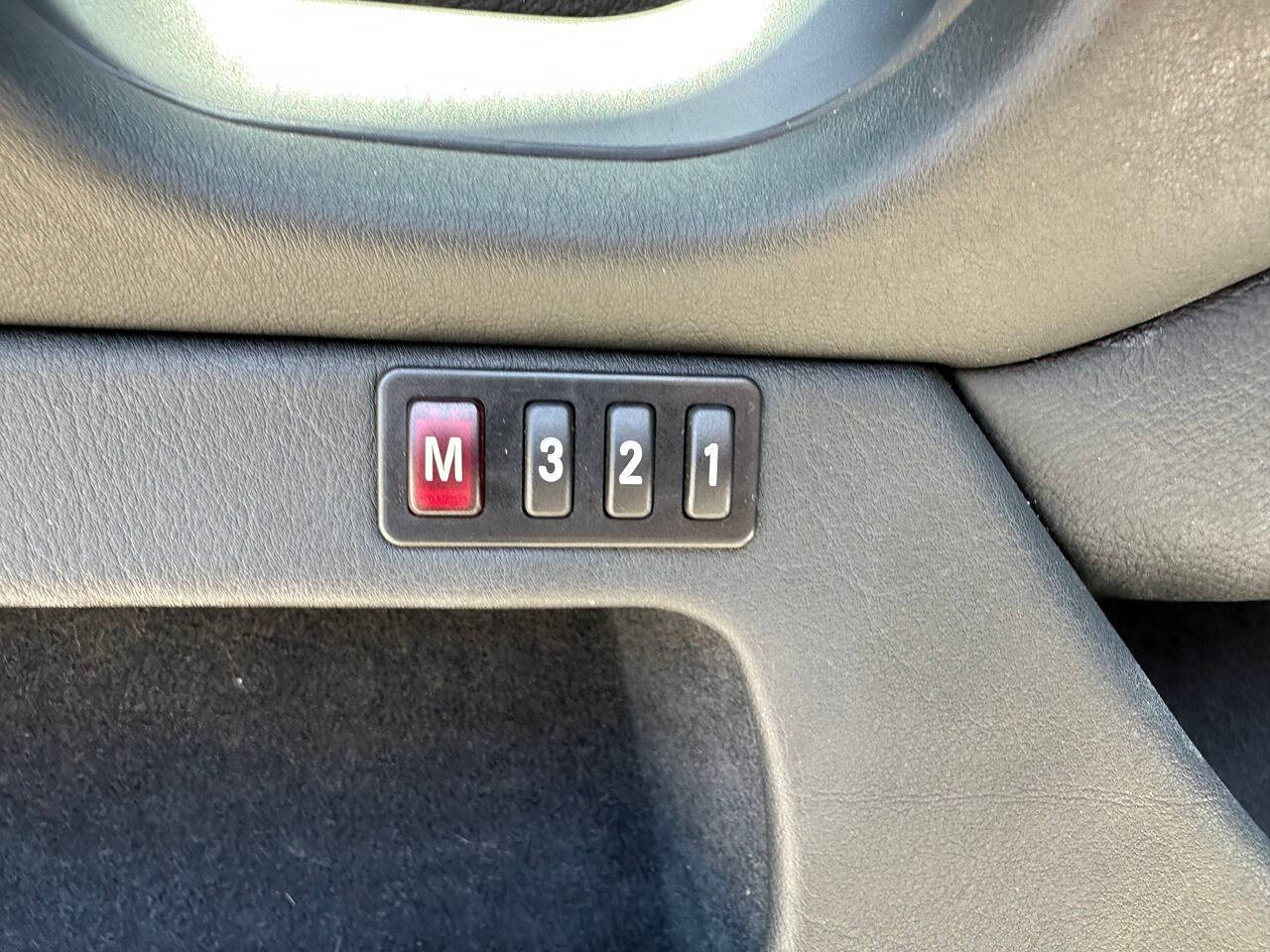 2003 BMW 5 Series 68
