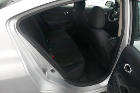 2013 Nissan Versa 1.6 SV