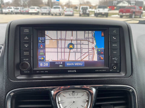 2012 Chrysler Town and Country Touring-L