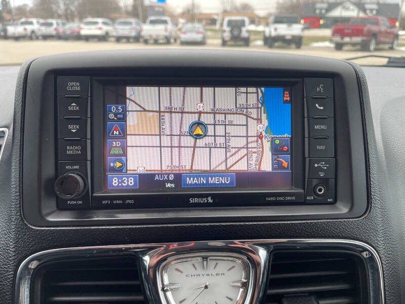 2012 Chrysler Town and Country Touring-L