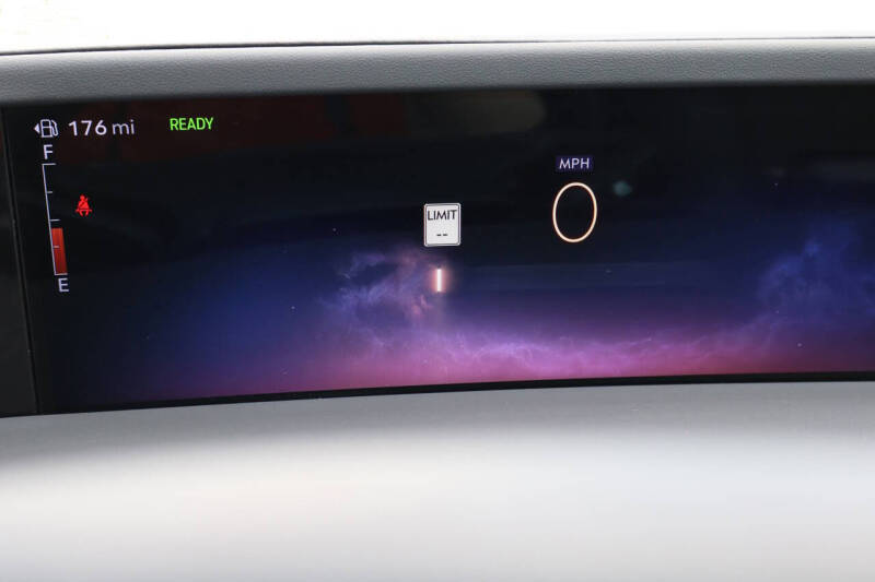 2024 Lincoln Nautilus Hybrid Premiere