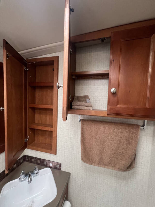 2017 Winnebago Vista 29VE