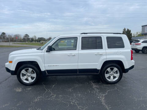 2017 Jeep Patriot for sale at ROWE'S QUALITY CARS INC in Bridgeton NC