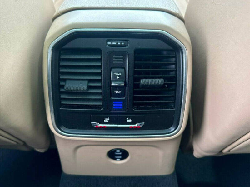 2020 Porsche Macan