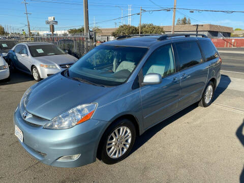 2008 Toyota Sienna for sale at Lifetime Motors AUTO in Sacramento CA