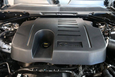 2023 Land Rover Defender 110 X-Dynamic SE