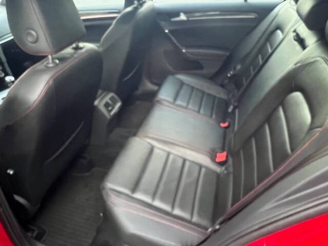 2016 Volkswagen Golf GTI SE