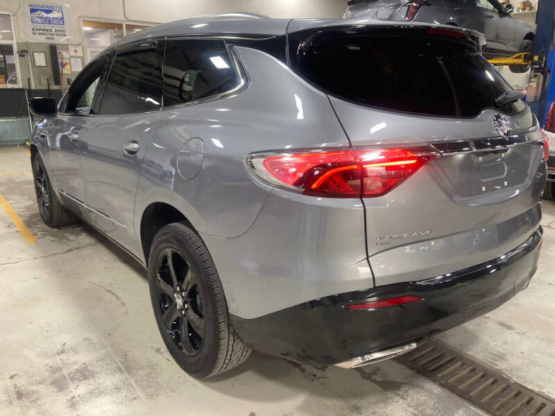 2024 Buick Enclave Essence