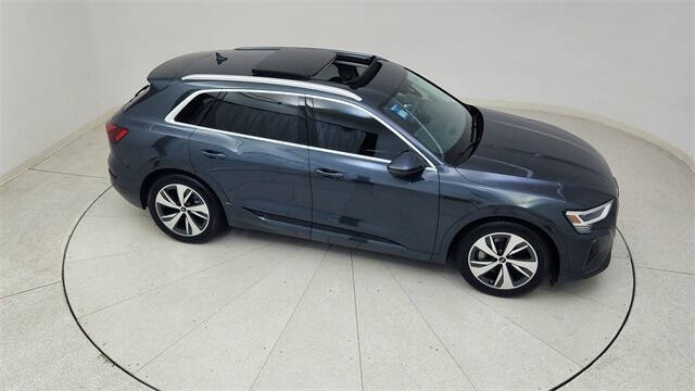 2024 Audi Q8 e-tron quattro Premium Plus