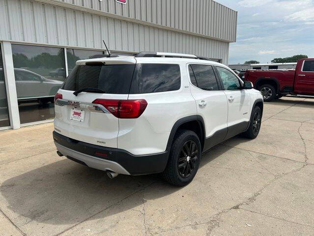 2017 GMC Acadia SLT-1