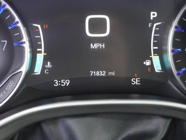 Used 2022 Chrysler Pacifica Touring L with VIN 2C4RC1BG4NR198285 for sale in Cut Off, LA