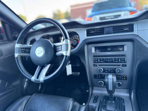 2013 Ford Mustang V6 Premium