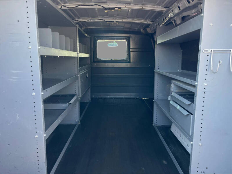 2021 Chevrolet Express 2500