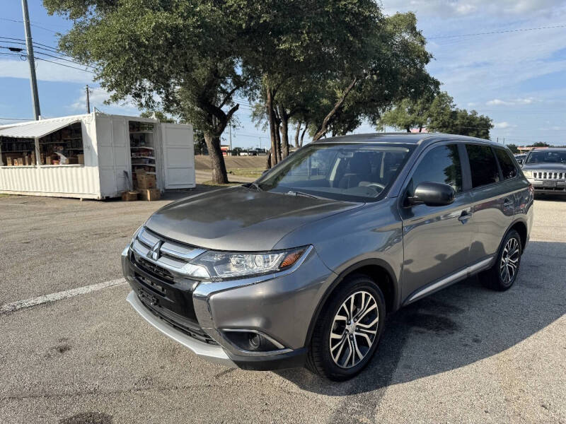 2018 Mitsubishi Outlander ES