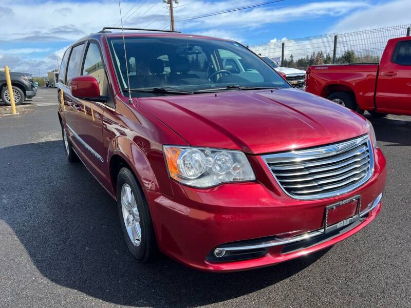 2012 Chrysler Town and Country for sale in Yelm, WA