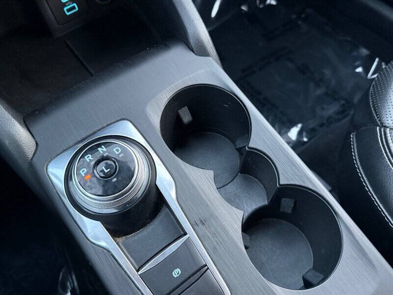 2020 Ford Escape SEL