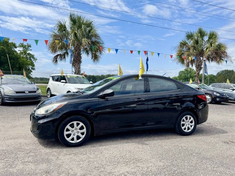 2012 Hyundai Accent GLS