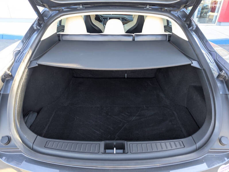 2017 Tesla Model S 75D