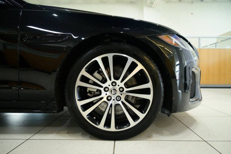 2024 Jaguar XF P250 R-Dynamic SE