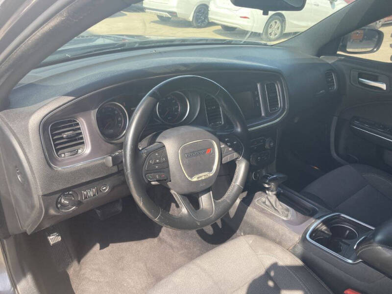 2017 Dodge Charger SE