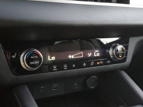 2025 Mitsubishi Outlander PHEV SE